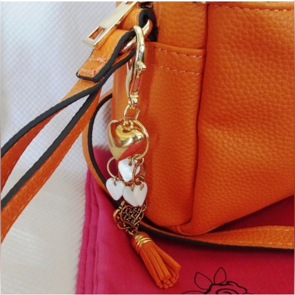 Nanette Lepore Riya Peppled Vegan Leather Crossbody Bag in Papaya w/Keychain - Picture 3 of 4
